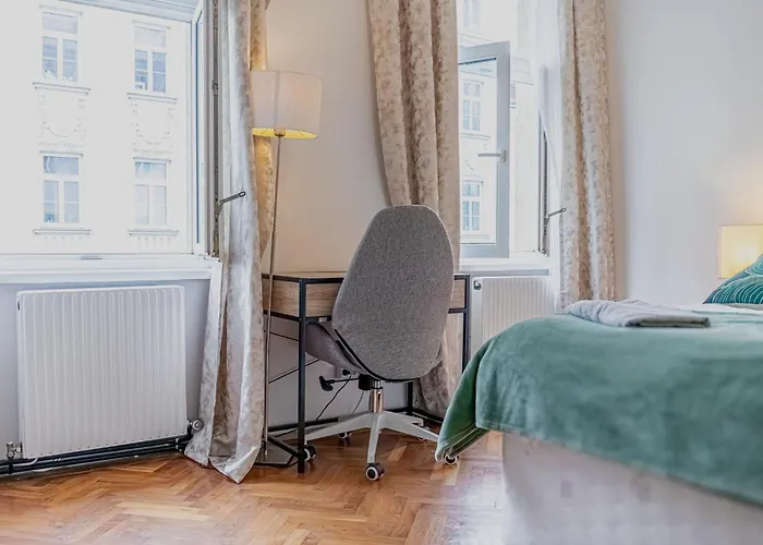 דירה Convenient 3-br 15 Min To Landstrasse Hub *