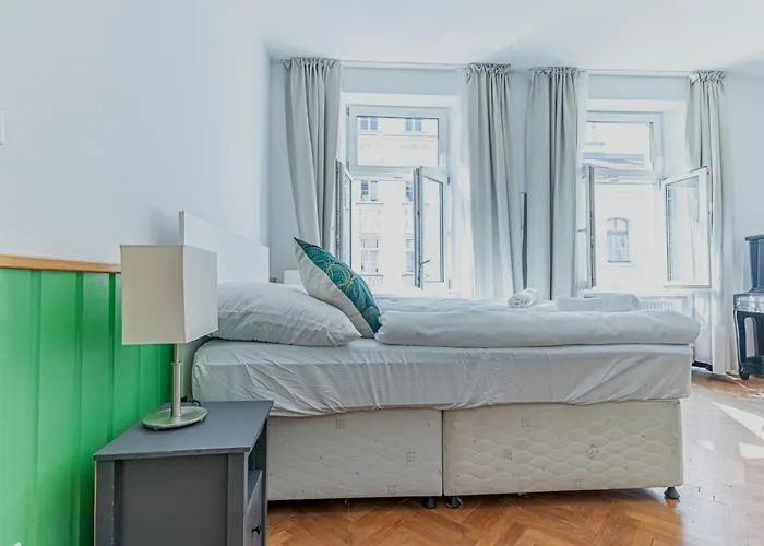 דירה Convenient 3-br 15 Min To Landstrasse Hub *