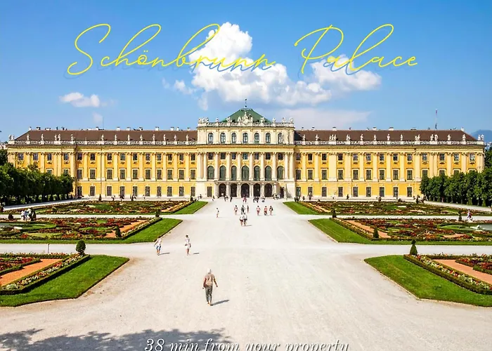 Convenient 3-br 15 Min To Landstrasse Hub *