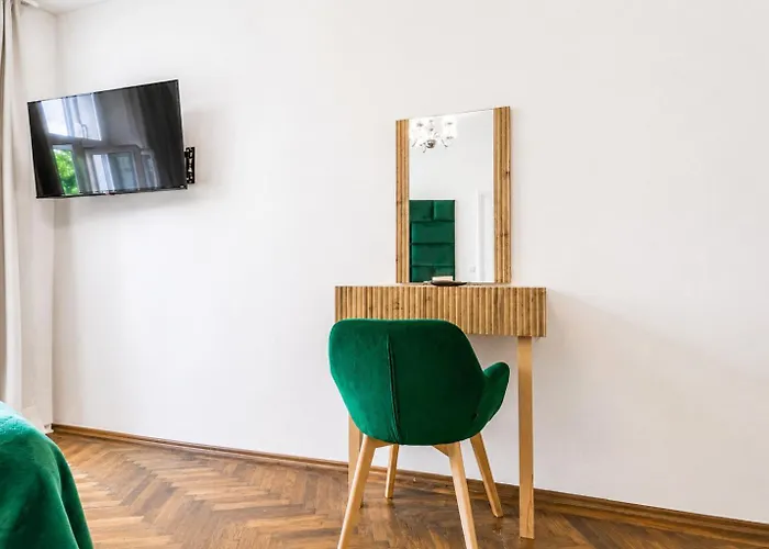 דירה Convenient 3-br 15 Min To Landstrasse Hub *