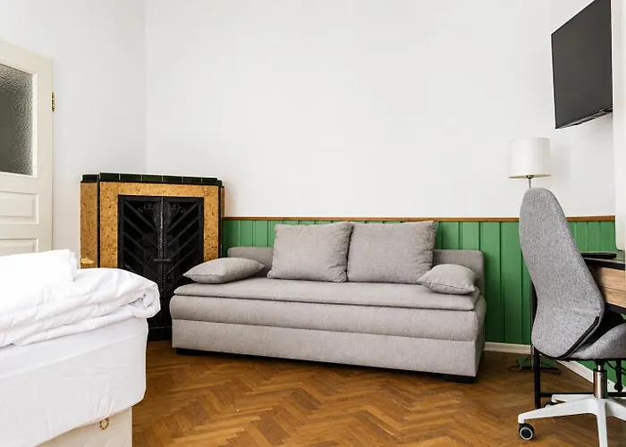 Convenient 3-br 15 Min To Landstrasse Hub * וינה