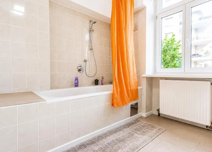 דירה Convenient 3-br 15 Min To Landstrasse Hub